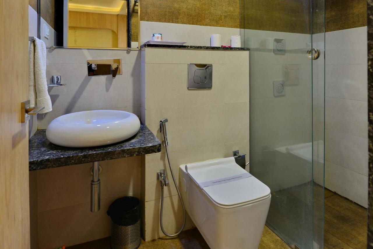 Hotel Signetic Blue Bhopal Dış mekan fotoğraf